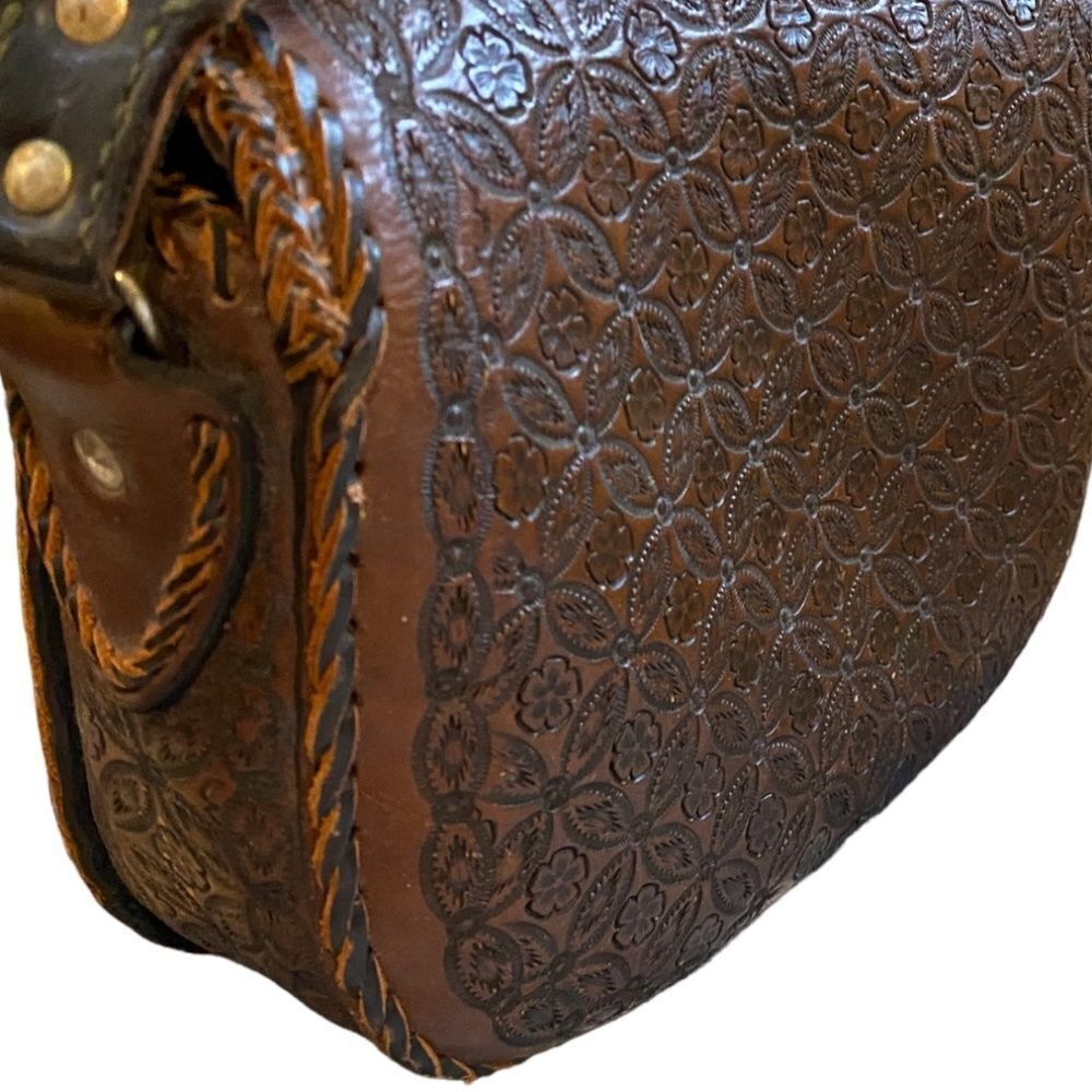 Engraved Genuine Leather Handmade Purse Made in Mexico - Picture 9 of 12